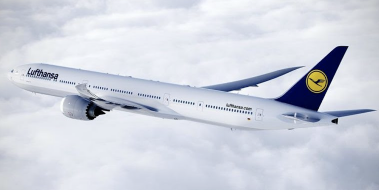 a Lufthansa boeing 777x in flight