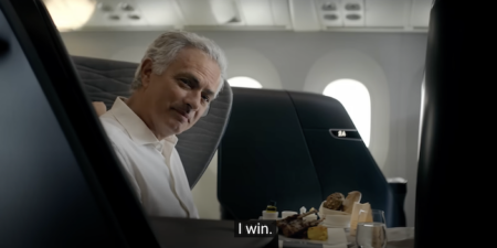 jose mourinho in a turkish airlines business class seat