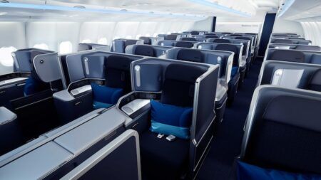 Thompson showcases Discover Airlines’ A330 seat at RedCabin Summit