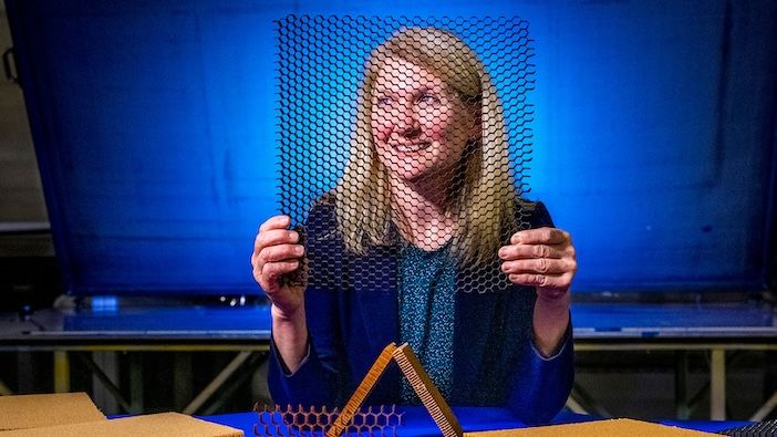 How paragliding inspired Boeing’s new aramid honeycomb core