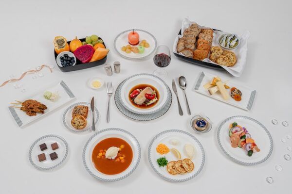 Sia Classification 100+ new dishes and a new look: Singapore Airlines’ latest inflight ...